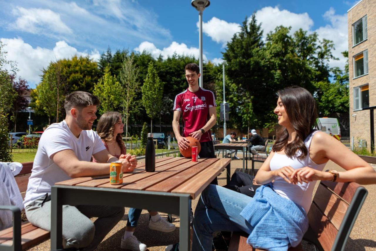 The Westwood Summer Accommodation 골웨이 외부 사진